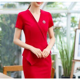 V-neck Short-sleeve Sheath Peplum Dress