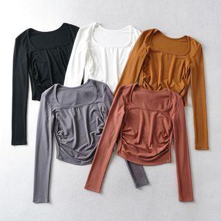 Long-sleeve Scoop Neck Cropped T-shirt