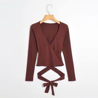 Long-sleeve Tie-waist V-neck Top