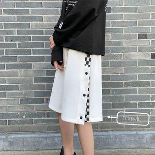 Checkerboard Trim Wide Leg Sweatshorts