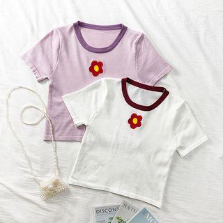 Flower-embroidered Contrasted T-shirt