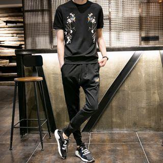Set: Floral Embroidered Short-sleeve T-shirt + Sweatpants