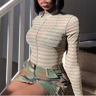 Print Long-sleeve Sheer Crop Top