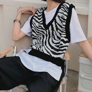 Short-sleeve Mock Two-piece T-shirt Black & White - One Size