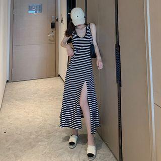 Side-slit Sleeveless Midi A-line Dress