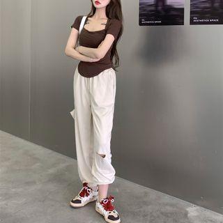 Square-neck Cap Sleeve Round Hem Top / High Waist Ripped Sweatpants
