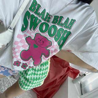 Letter Bear-illustrated T-shirt