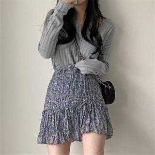 Floral Print Mini A-line Skirt / Ribbed Cardigan