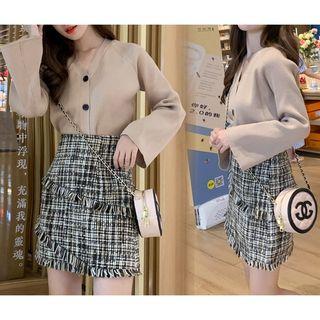 Set: Long-sleeve Top + Plaid Skirt