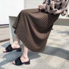 Pleated Knit A-line Midi Skirt
