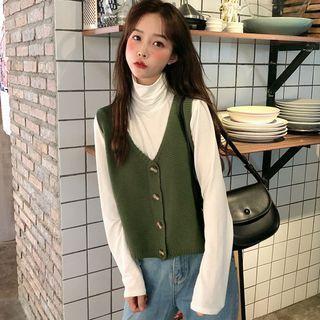 Long-sleeve T-shirt / Buttoned Knit Vest