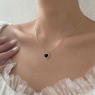 Heart Necklace Black & Gold - One Size