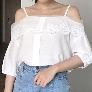 Lace Trim Cold Shoulder 3/4-sleeve Top