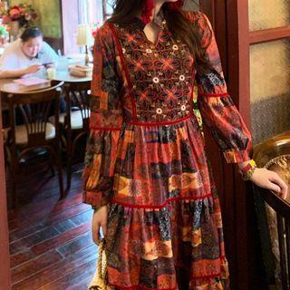 Puff-sleeve Patterned Midi -line Dress