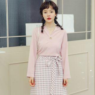 Long-sleeve One Buttoned Chiffon Top