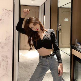 Long-sleeve V-neck Knotted Crop Top