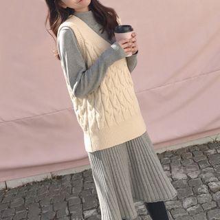 Set: Cable Knit Vest + Long-sleeve A-line Dress