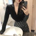 V Neck Velvet Long Sleeve T-shirt