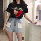 Heart Print Short-sleeve T-shirt / Denim Hot Pants