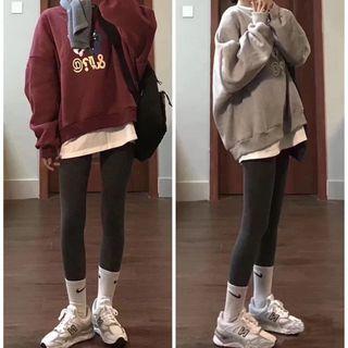 Plain T-shirt / Leggings