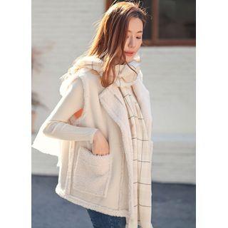 Crew-neck Sherpa-fleece Vest
