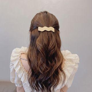 Wavy Wooden Hair Clip