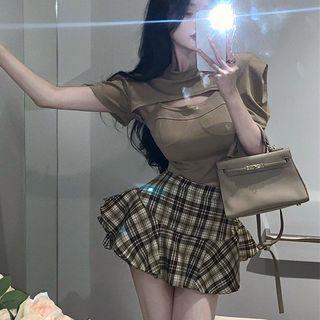 Short-sleeve Shrug / Camisole Top / Plaid Mini A-line Skirt / Set