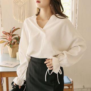 Beribboned Frill-cuff Dip-back Blouse
