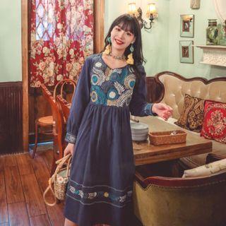 Puff-sleeve Pattern Embroidered A-line Dress