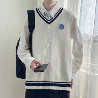 V-neck Embroider Striped Oversize Vest