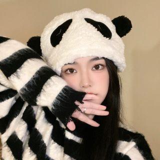 Fluffy Panda Beanie Black & White - M