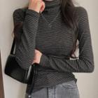Turtle-neck Napped Stripe T-shirt