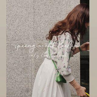 [exclusive] Round-neck Floral Knit Top Pink - One Size