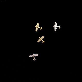 Rhinestone Plane Ear Stud