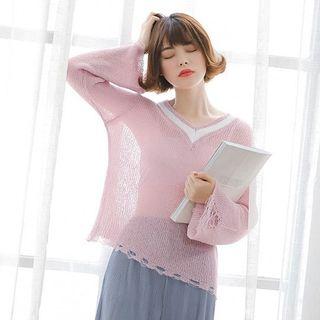 Bell-sleeve Contrast-trim Light Sweater