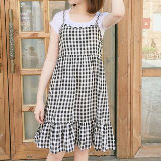 Set: Plain Short Sleeve T-shirt + Gingham Slipdress
