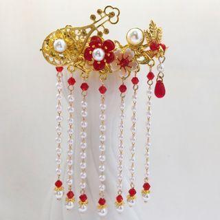 Flower Faux Pearl Fringed Alloy Hair Clip Gold & Red - One Size