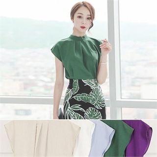 Cap-sleeve Pleated Top