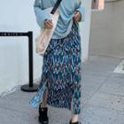 Printed Slit-hem A-line Midi Skirt / Long-sleeve Cold Shoulder T-shirt