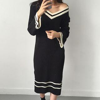 Striped V-neck Midi Knit Dress