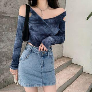 Tie-dyed Off-shoulder Crop T-shirt / Asymmetric Denim Mini Skirt