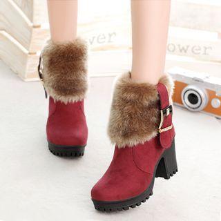 Chunky Heel Buckled Short Snow Boots