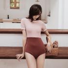 Set: Short-sleeve Contrast Trim Swimsuit + Swim Skirt