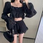 Bell-sleeve Cropped Blouse / Shorts / Set