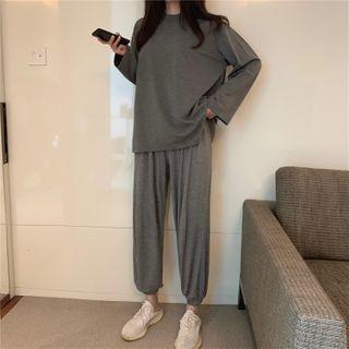 Sweatshirt / Elbow-sleeve Plain T-shirt / Harem