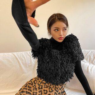Short-sleeve Fringed Cropped Blouse