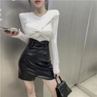 Crewneck Padded-shoulder Front-knot Top