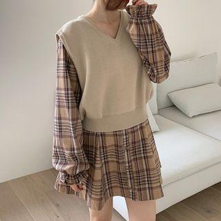 Plaid Long-sleeve Mini A-line Dress / V-neck Knit Vest