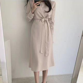 Long Sleeve Plain Tie-waist A-line Dress