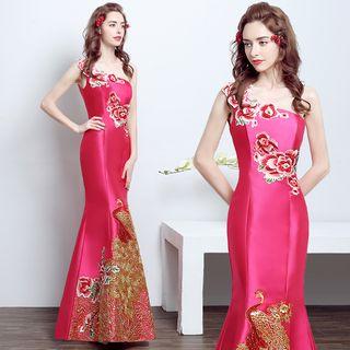 Off-shoulder Embroidery Sheath Evening Gown